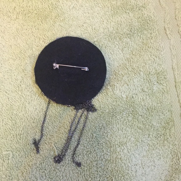 Pin - Picture 2 of 2